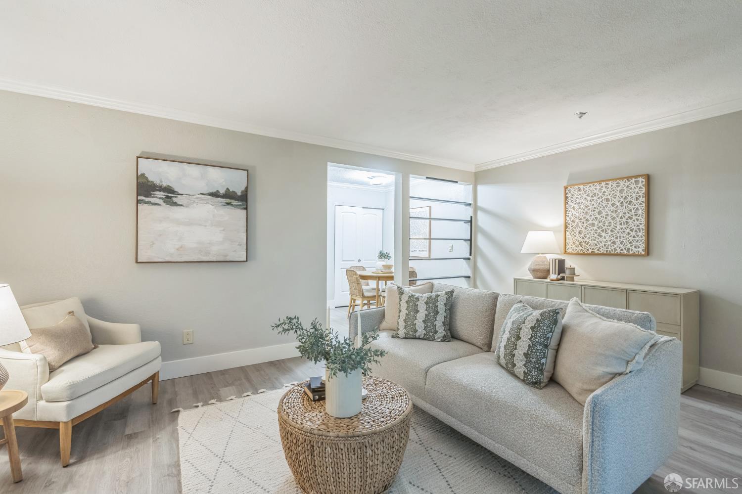 3193 Wayside Plaza # 23