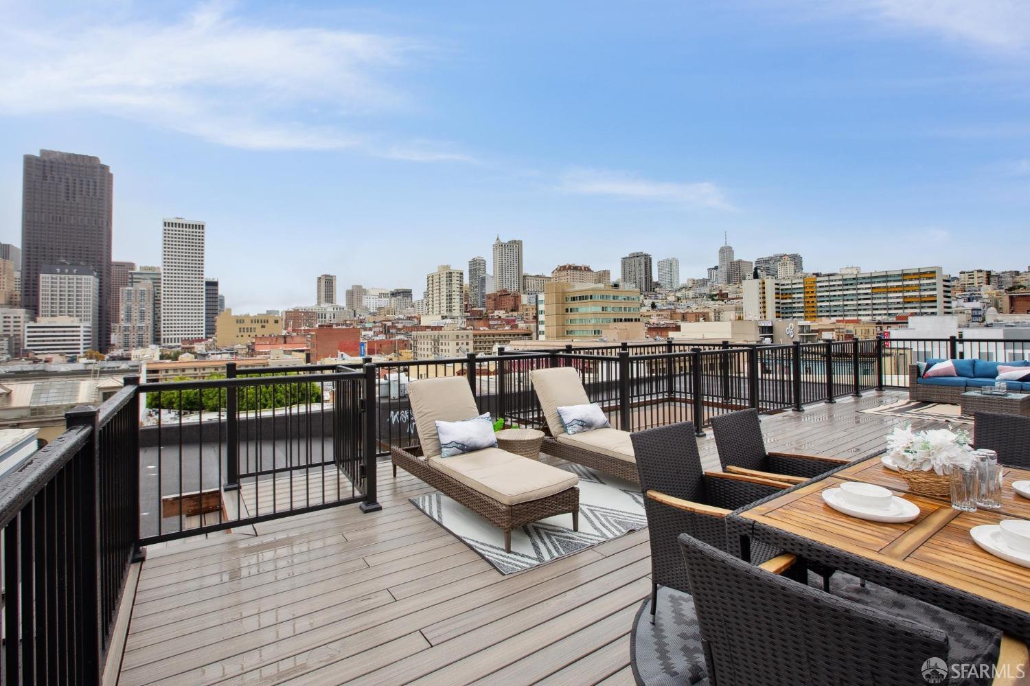 31 Romolo Place # 6