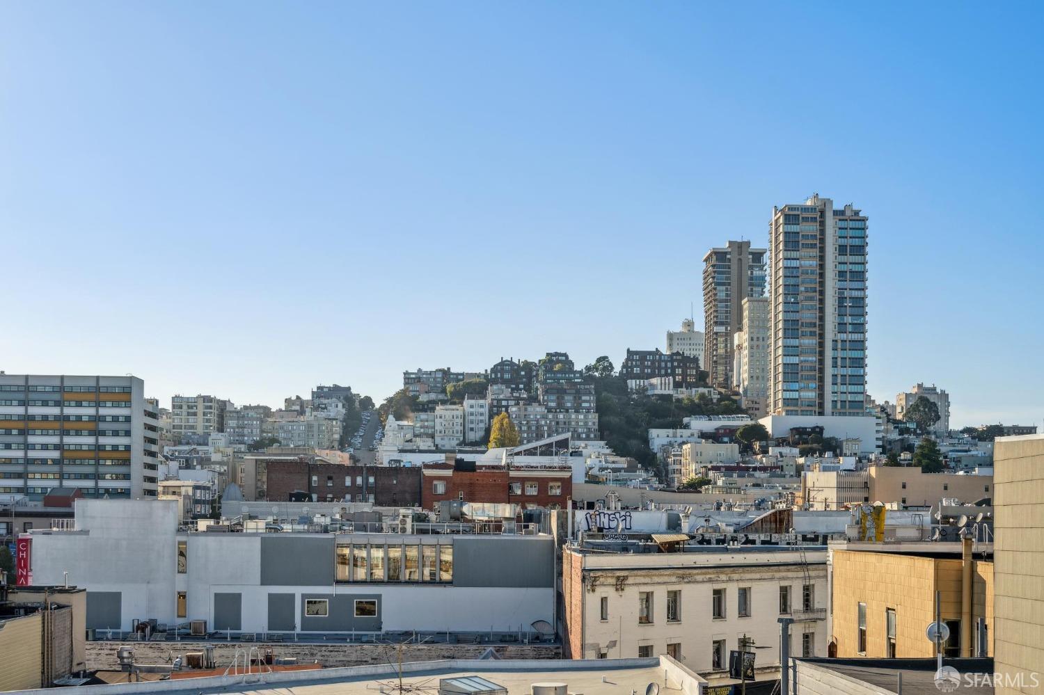 31 Romolo Place # 6