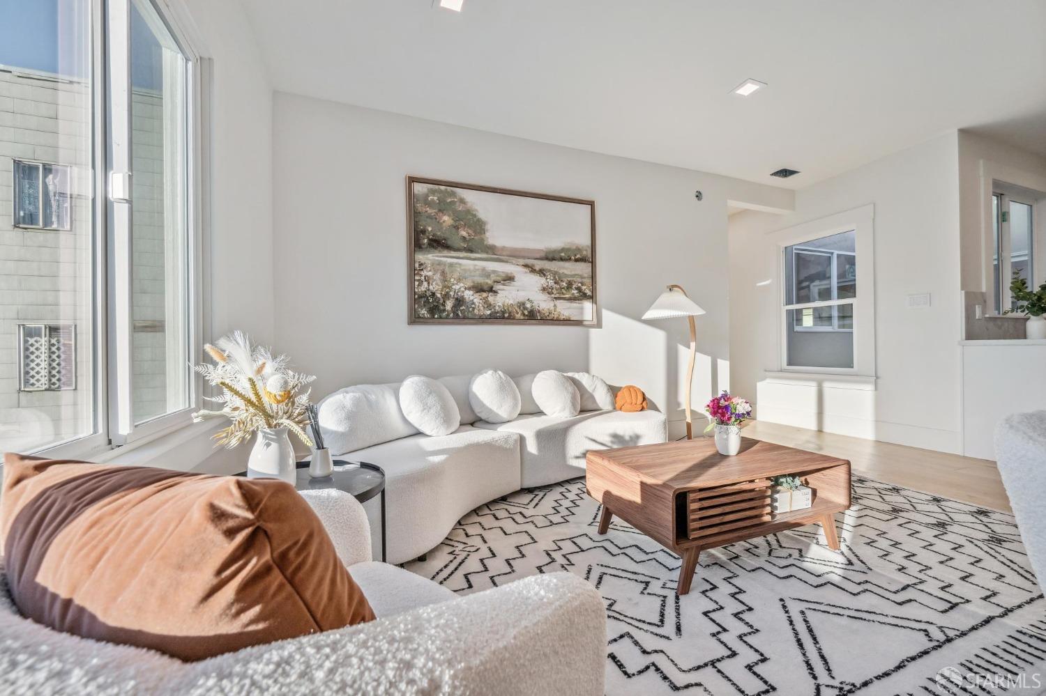 31 Romolo Place # 6