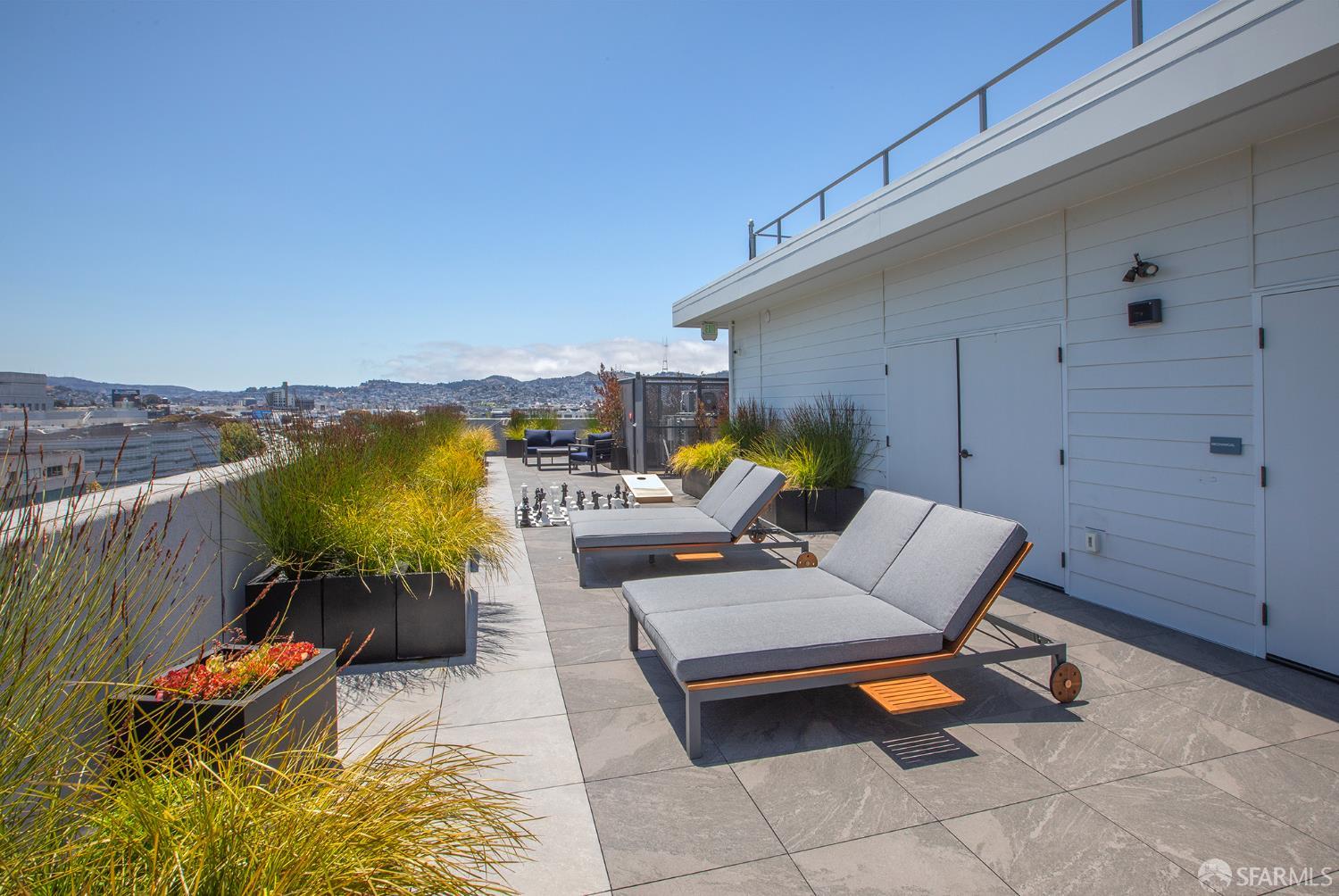 988 Harrison Street Unit: YH2