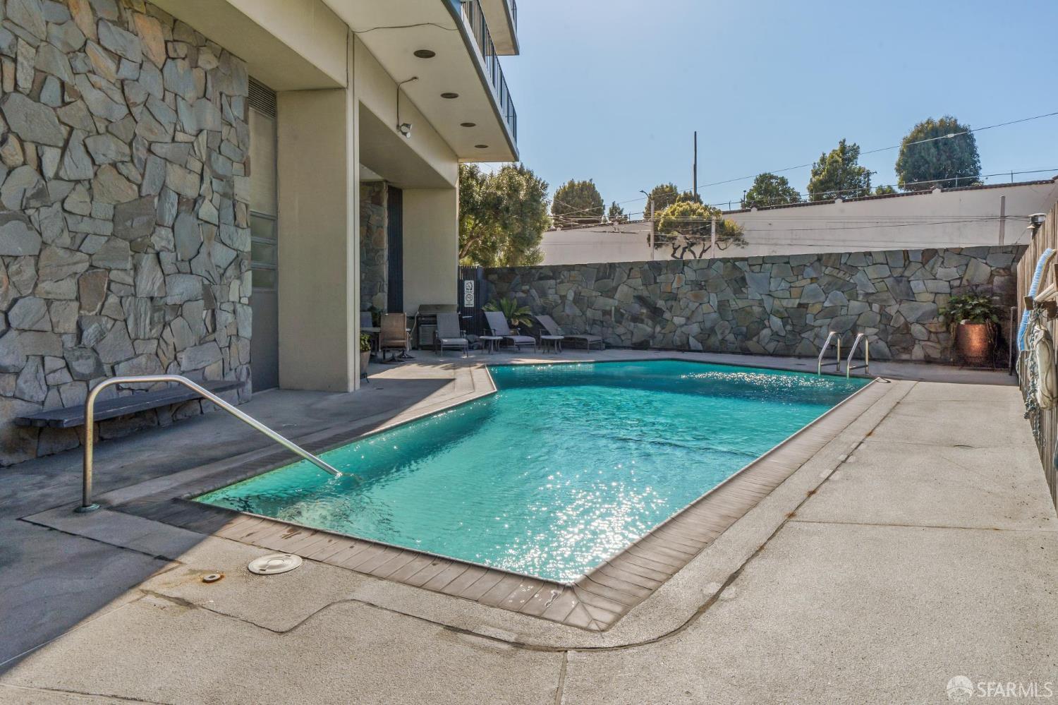 1050 North Point Street # 1106