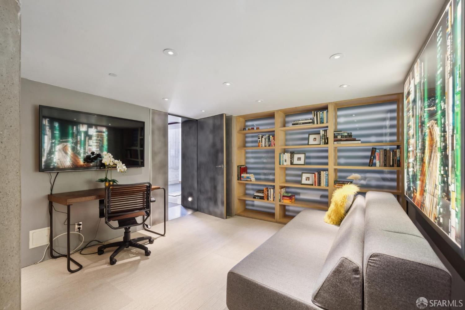 461 2nd Street # 660T