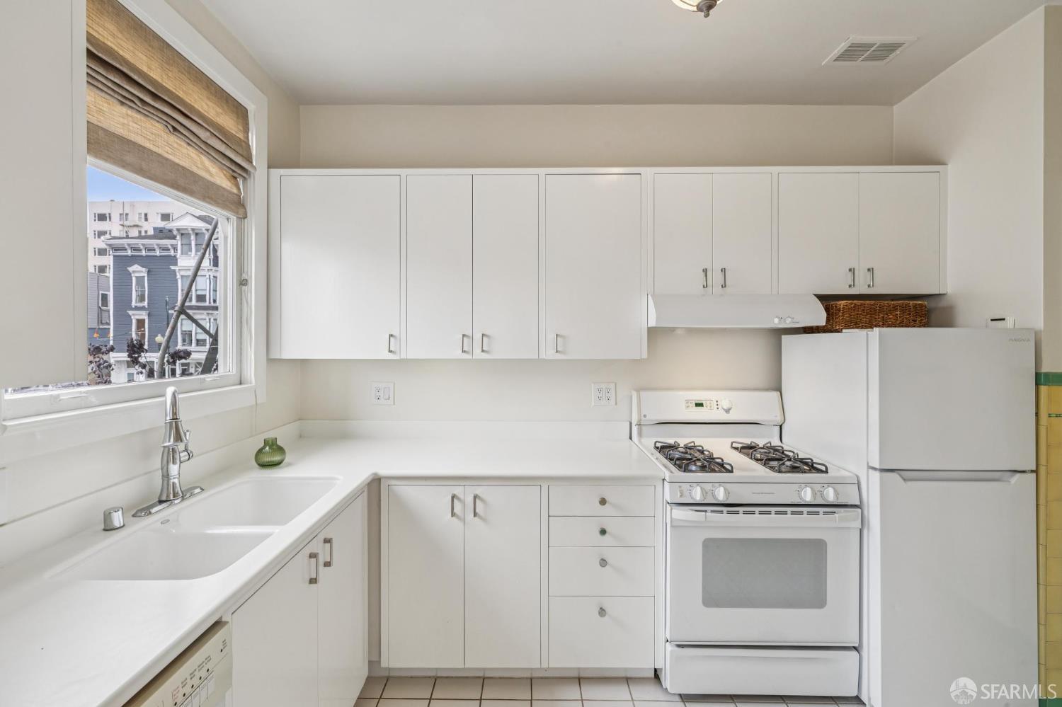 2801 Octavia Street # 3