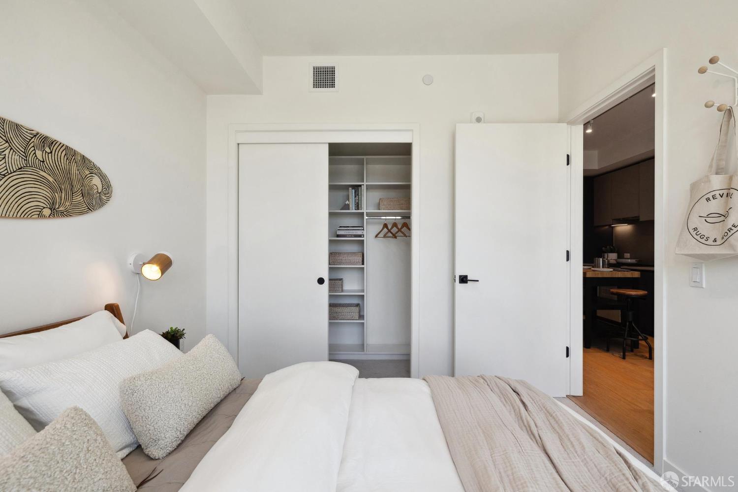 988 Harrison Street Unit: JR3