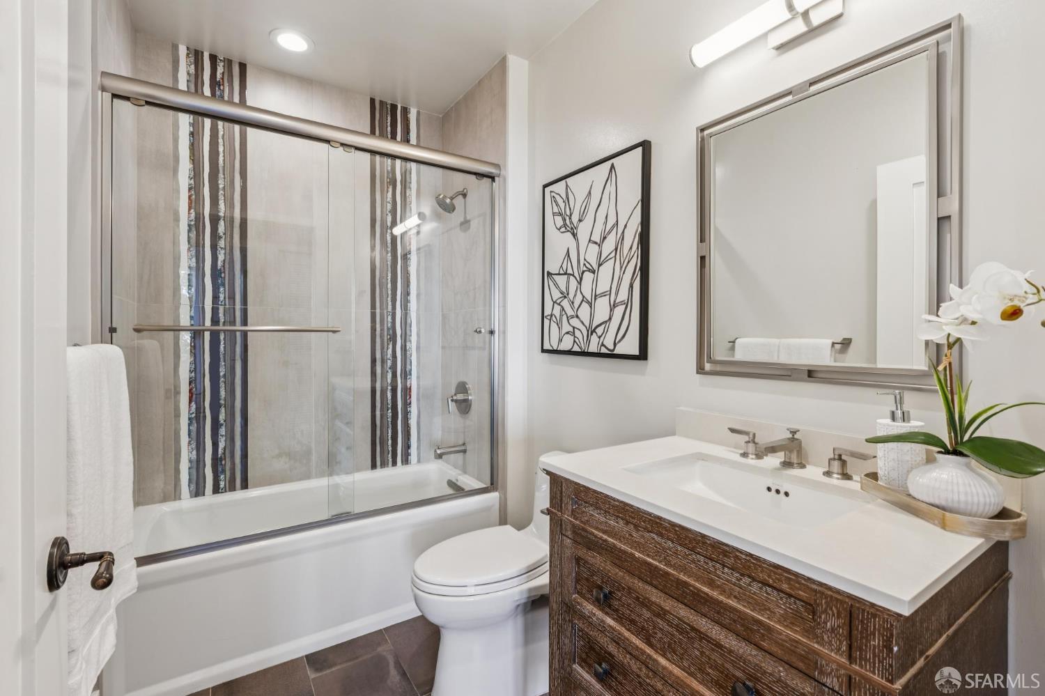 8 Landers Street # 301