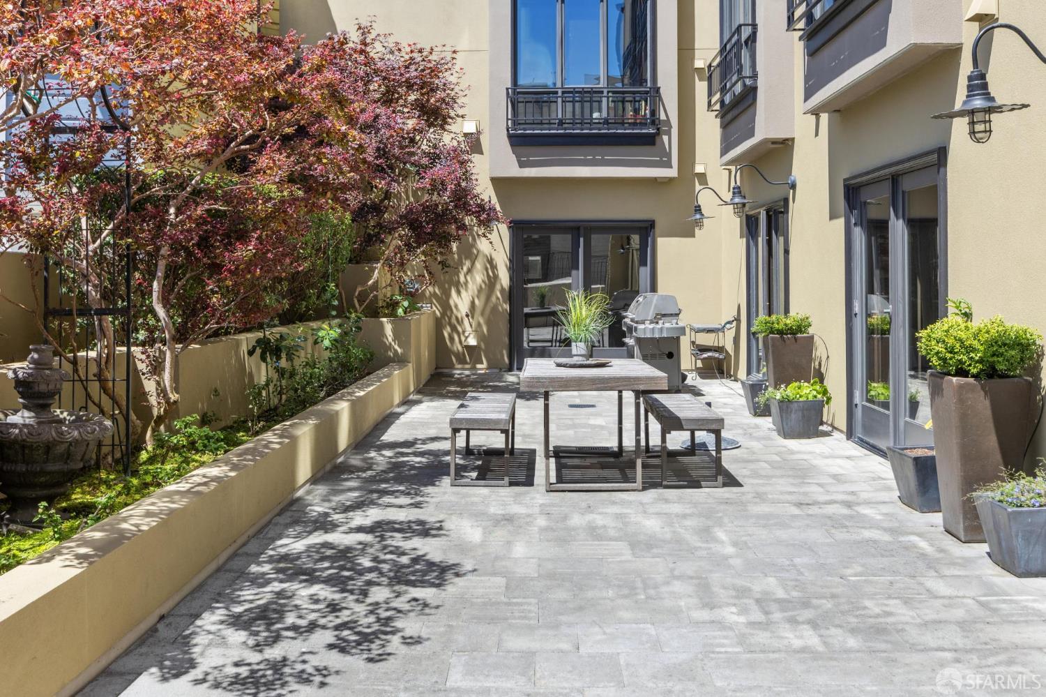 8 Landers Street # 301