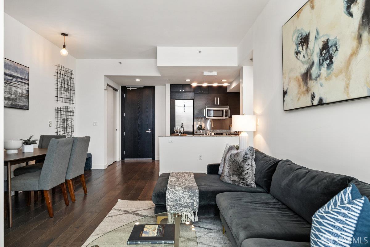 55 Page Street Unit: PH818