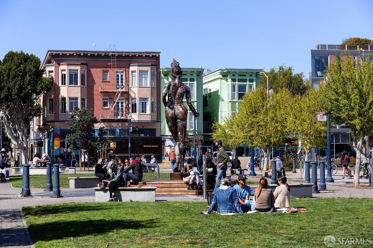 55 Page Street Unit: PH818