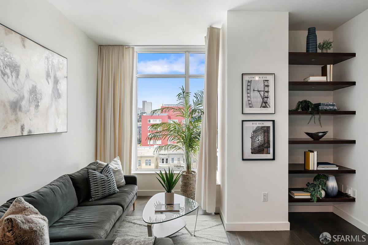 55 Page Street Unit: PH818