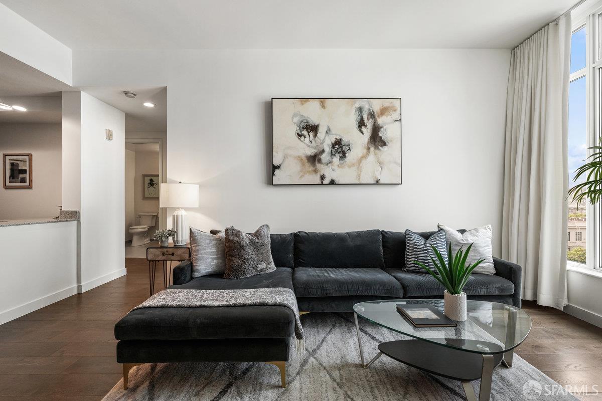 55 Page Street Unit: PH818