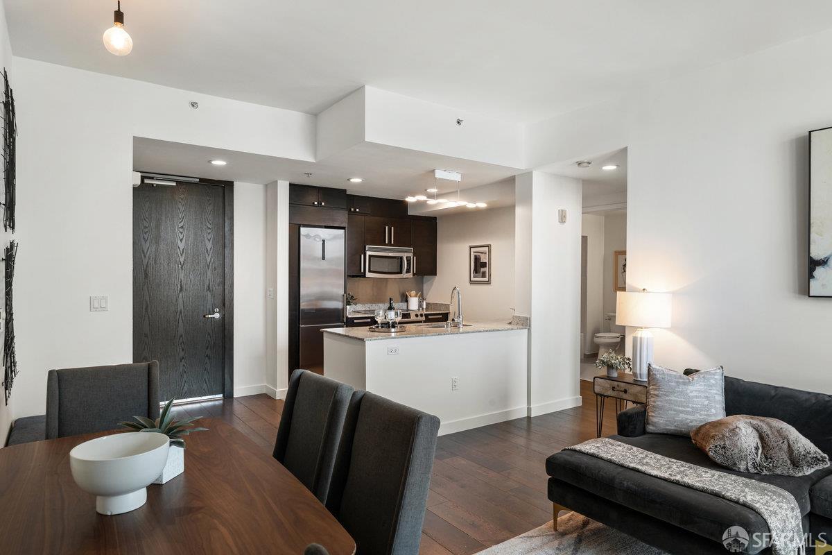 55 Page Street Unit: PH818