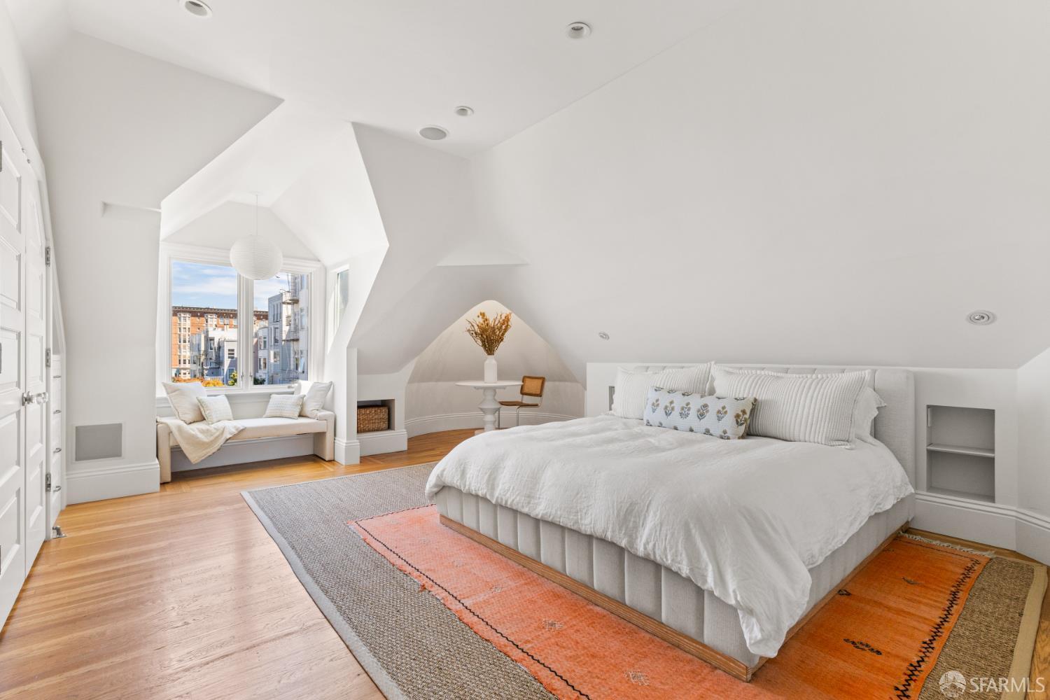 2833 Webster Street # 5