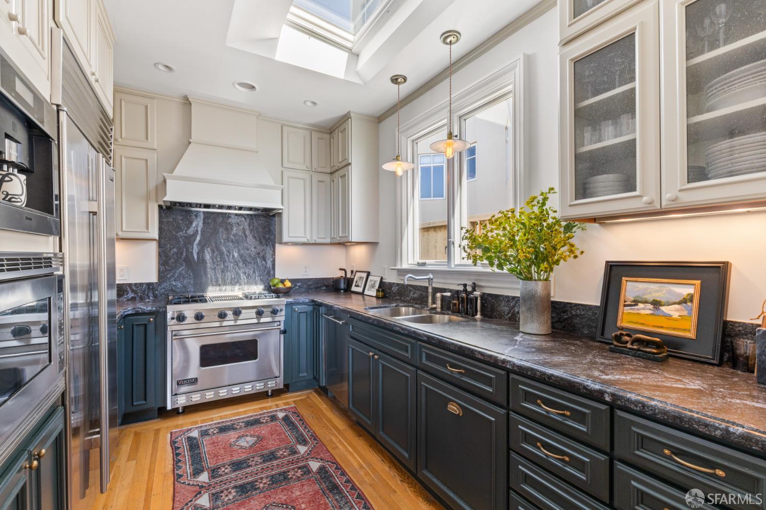 2833 Webster Street # 5