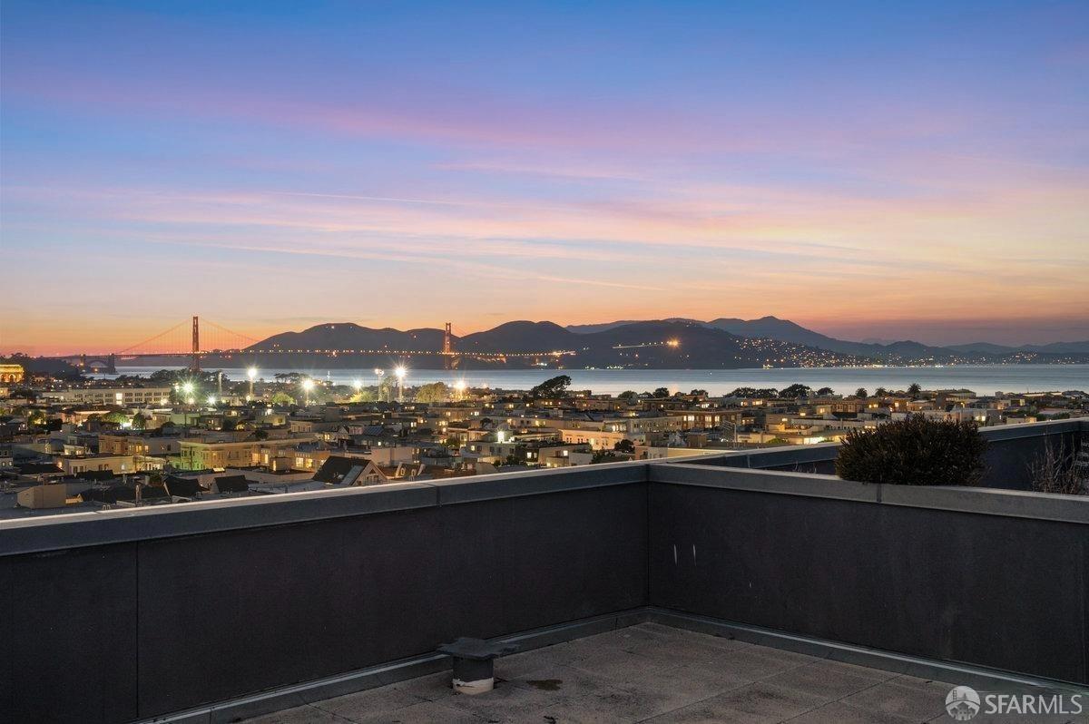 1501 Filbert Street Unit: PH7F