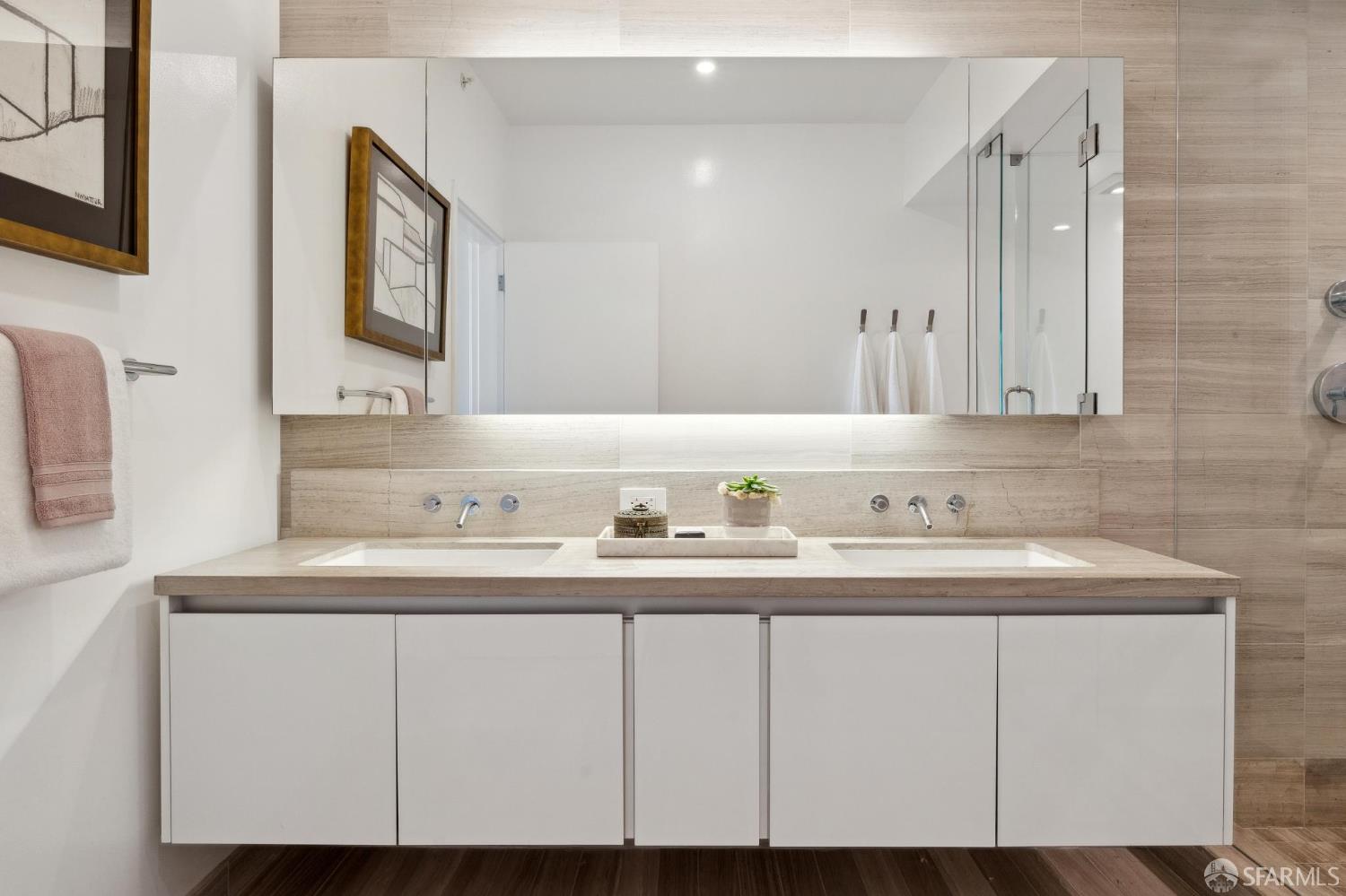 1501 Filbert Street Unit: PH7F