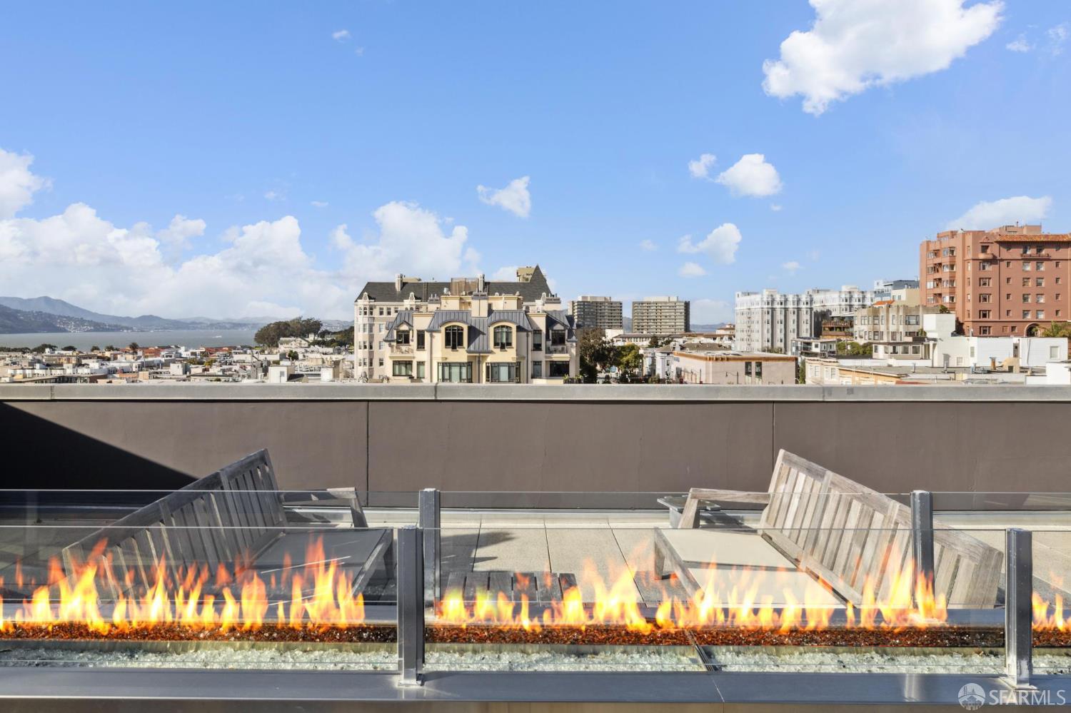 1501 Filbert Street Unit: PH7F