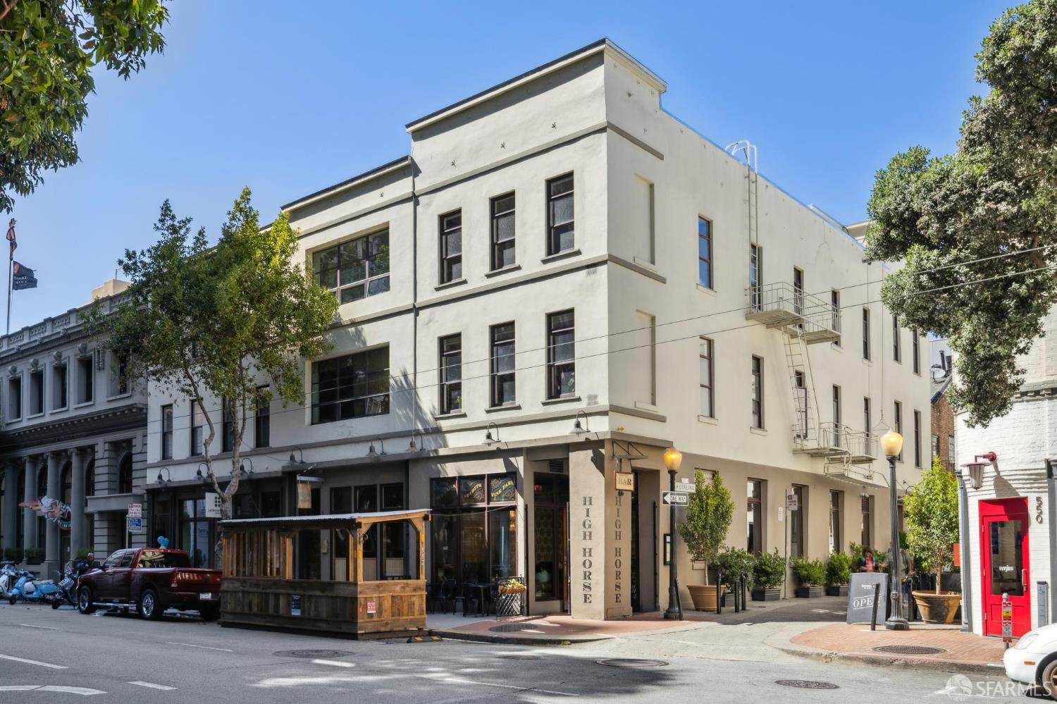 25 Hotaling Place # C