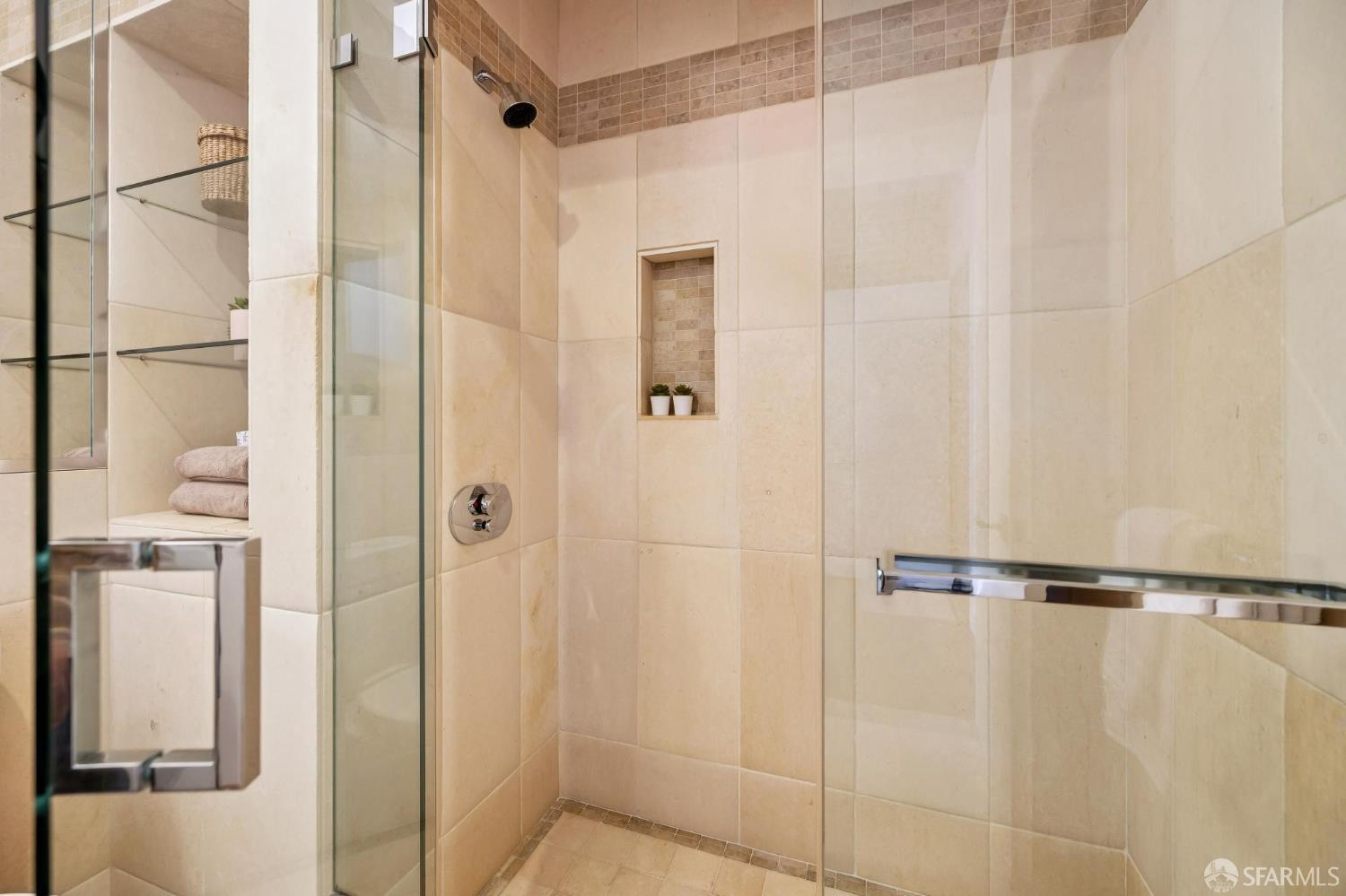 25 Hotaling Place # C