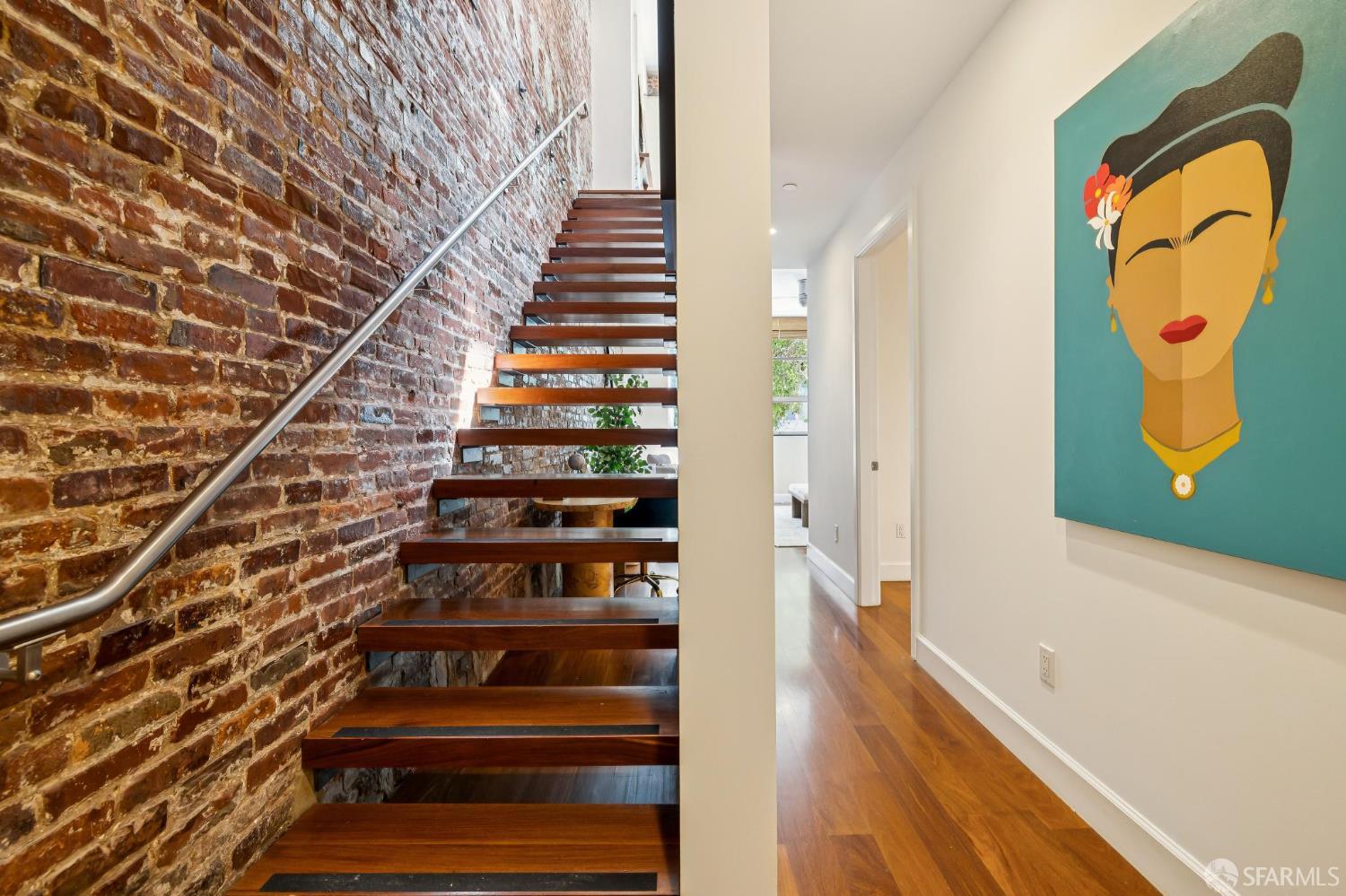 25 Hotaling Place # C