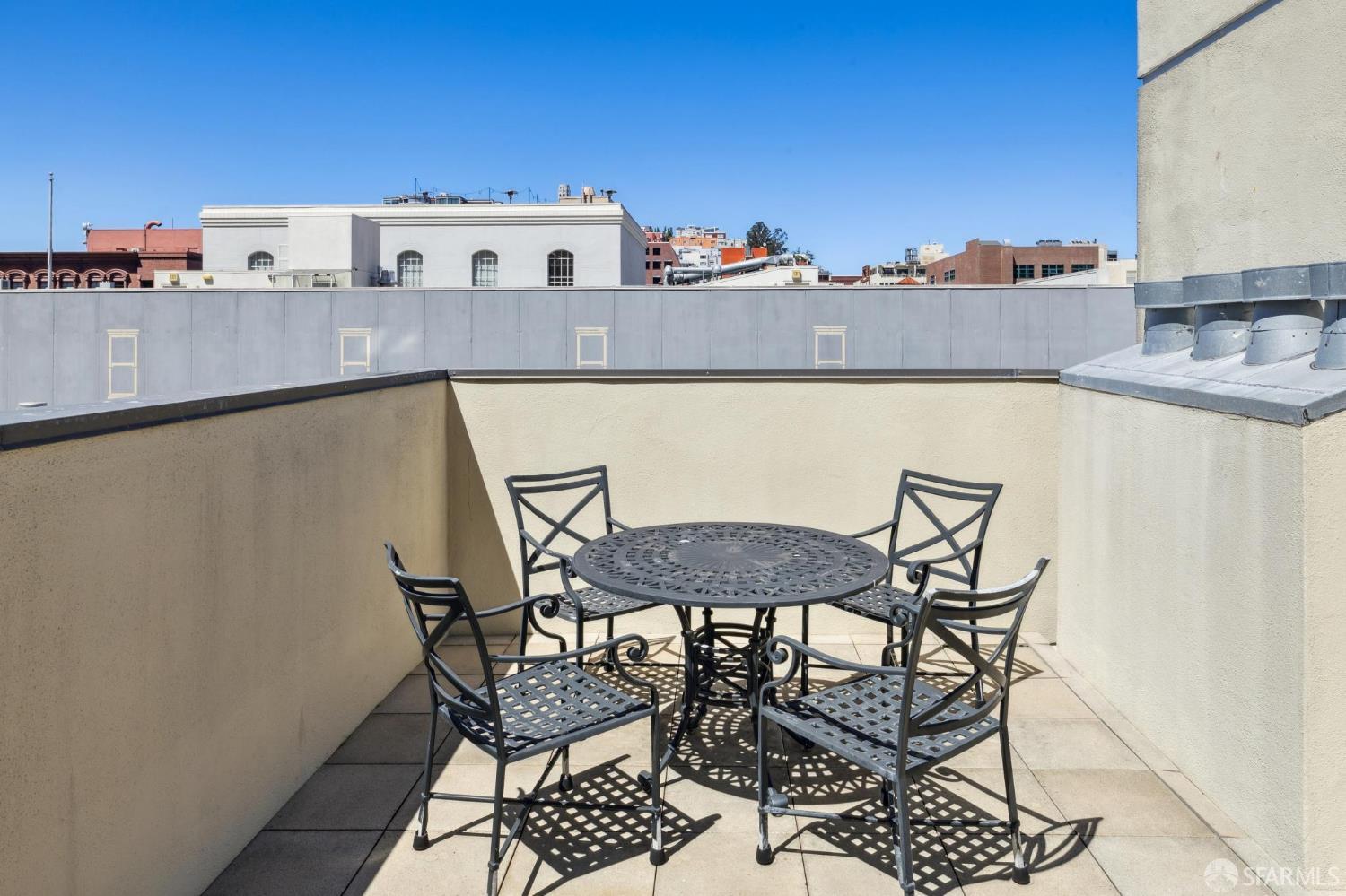 25 Hotaling Place # C