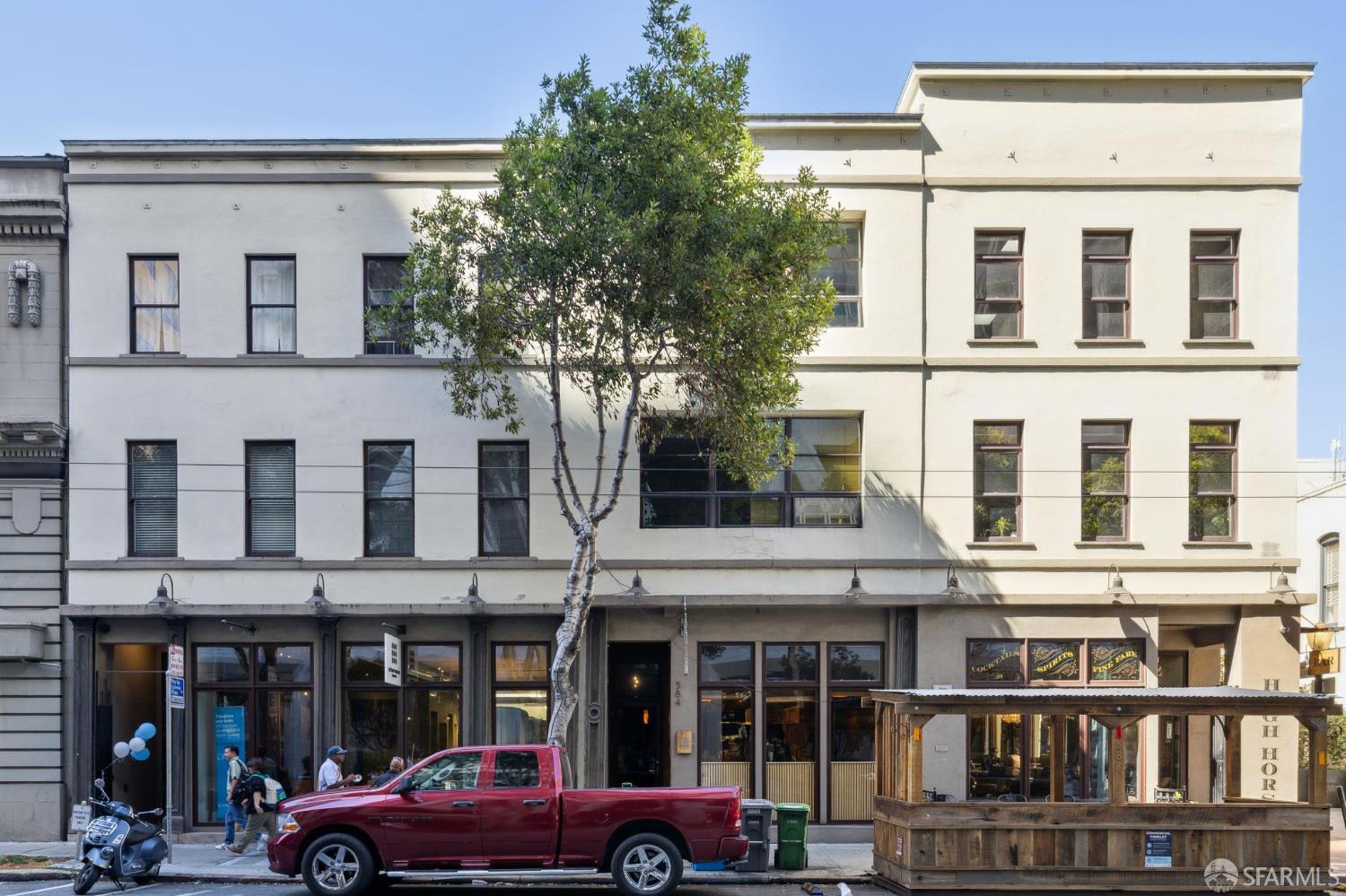 25 Hotaling Place # C