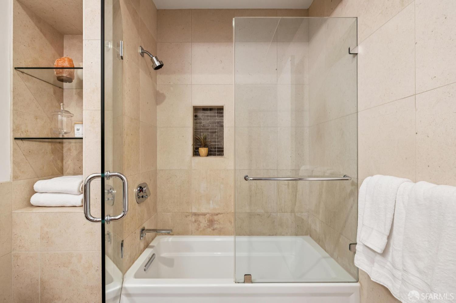 25 Hotaling Place # C