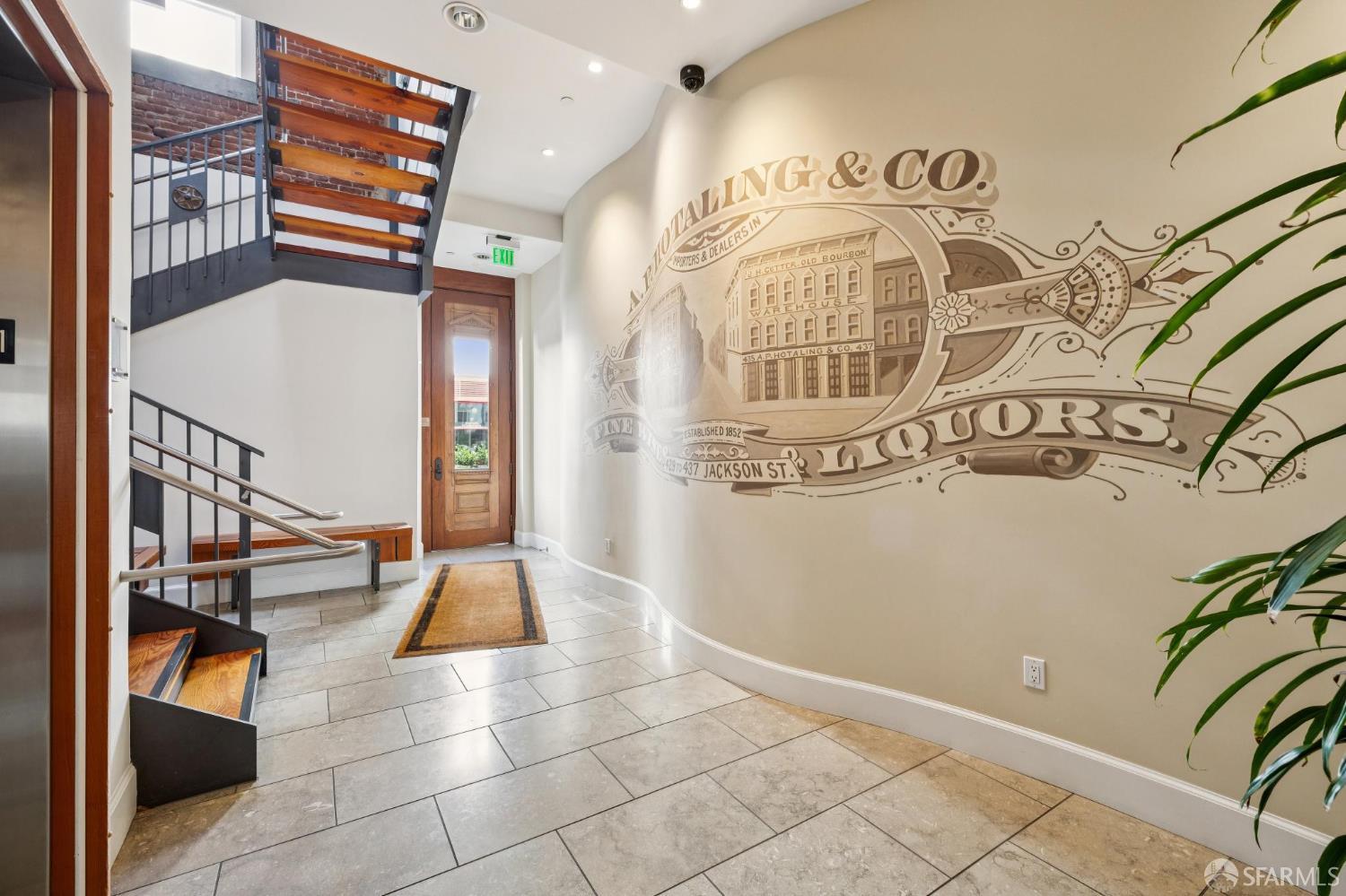 25 Hotaling Place # C