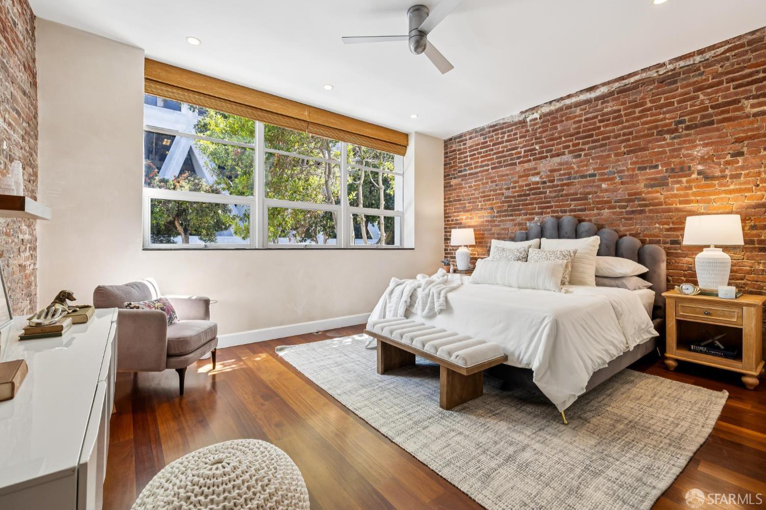 25 Hotaling Place # C