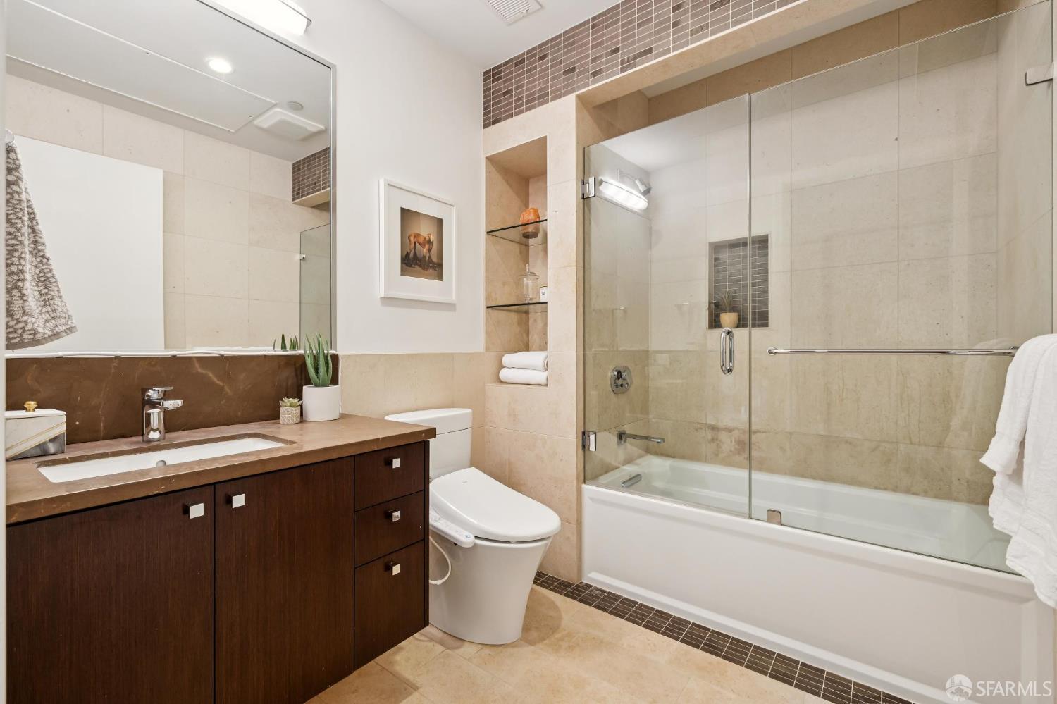 25 Hotaling Place # C