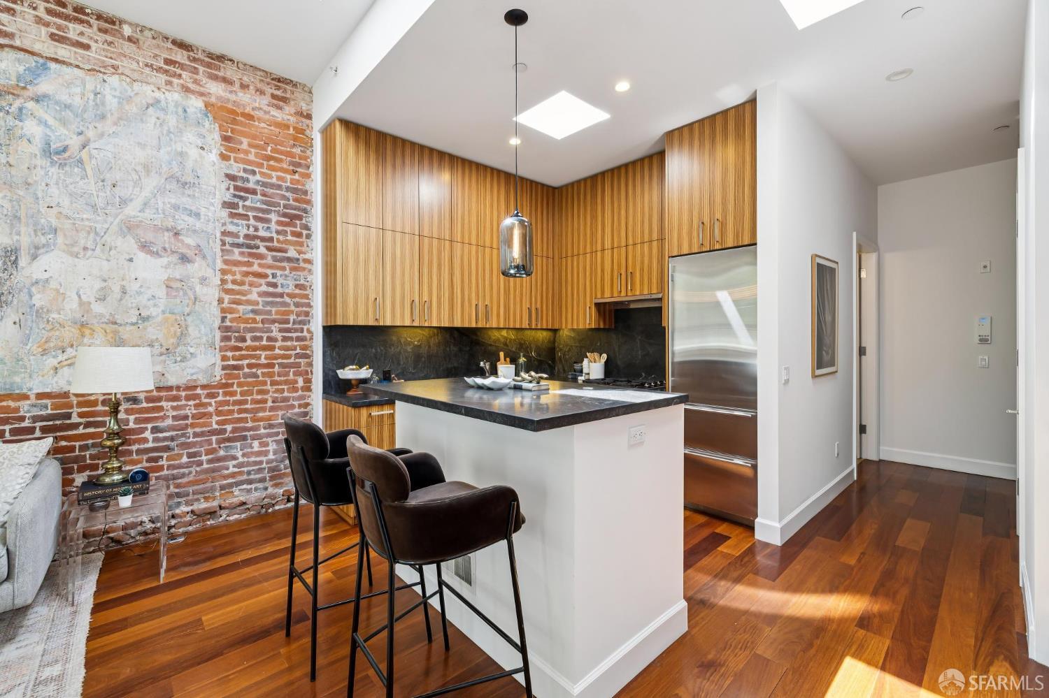 25 Hotaling Place # C