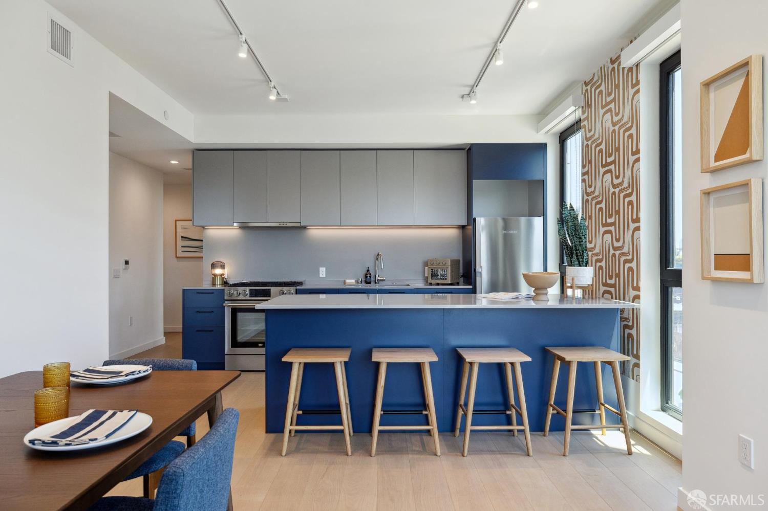 988 Harrison Street Unit: HM7