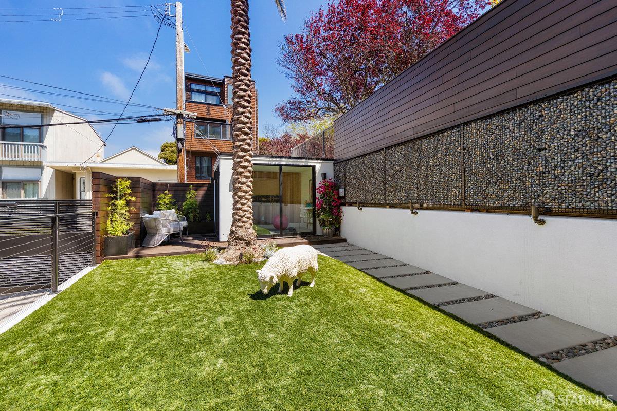 2762 Filbert Street