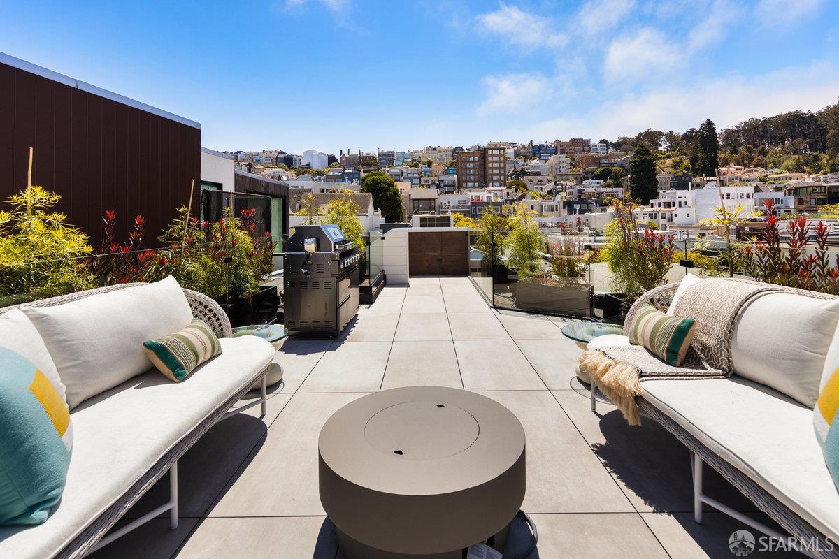 2762-2764 Filbert Street