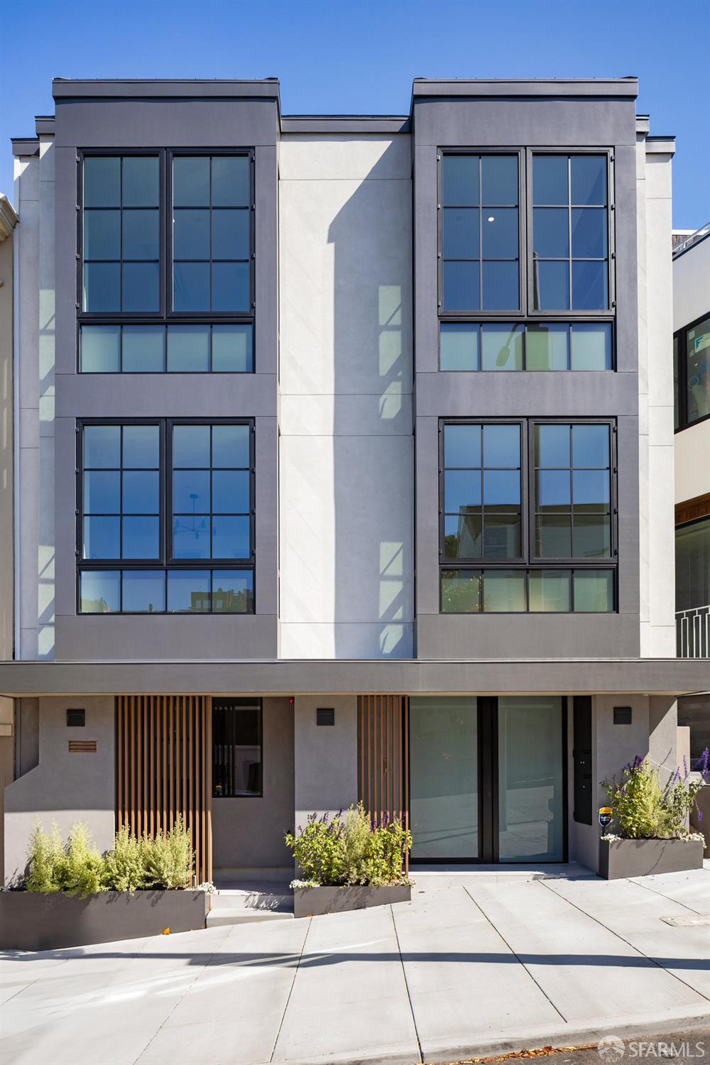 2762-2764 Filbert Street