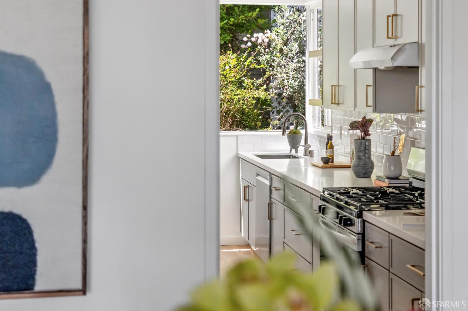 750 Francisco Street