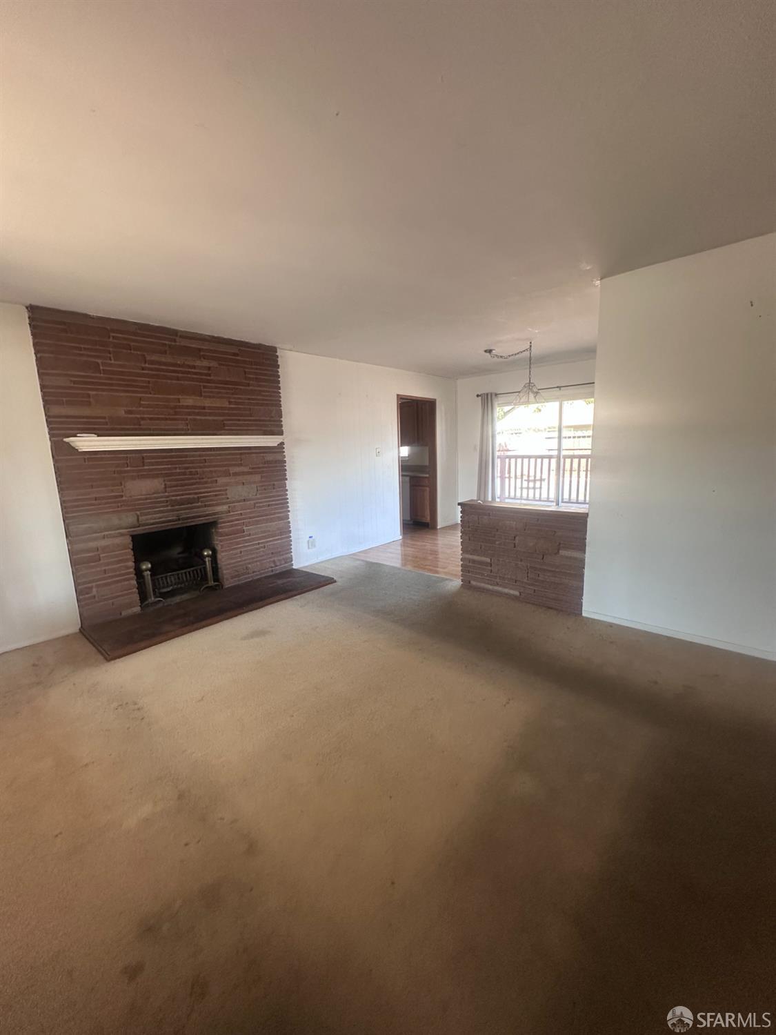 2425 Geraldine Drive