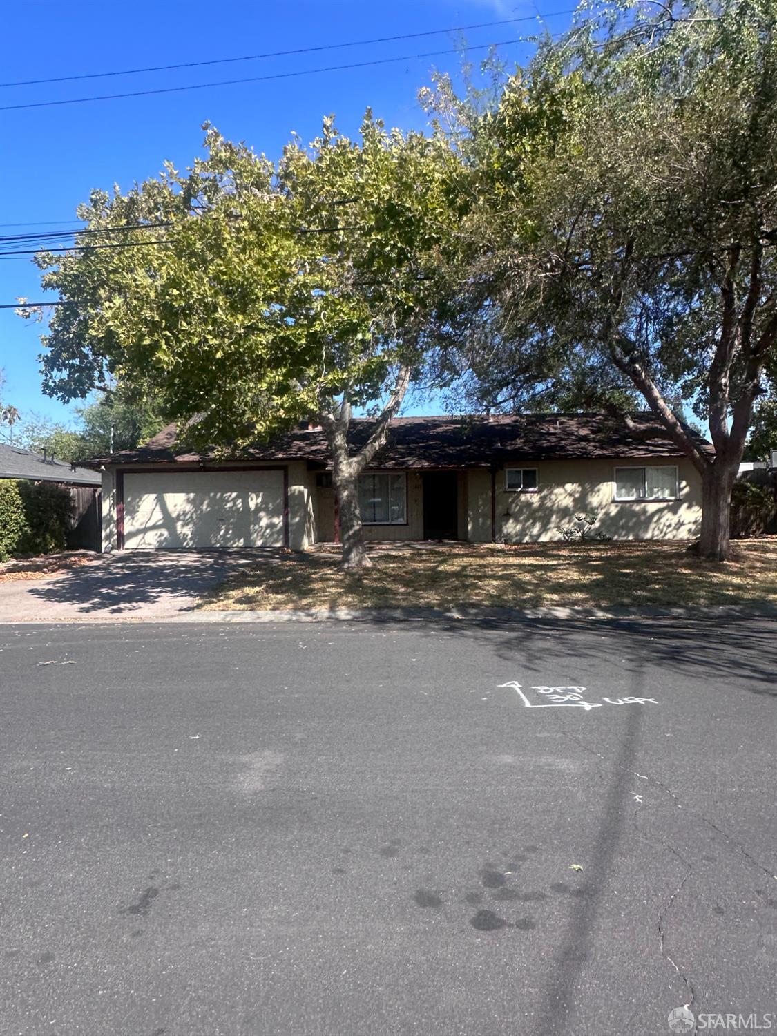 2425 Geraldine Drive