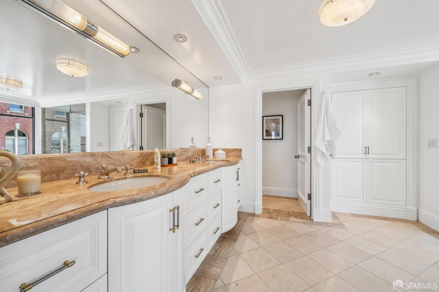 2190 Broadway Street # 1W