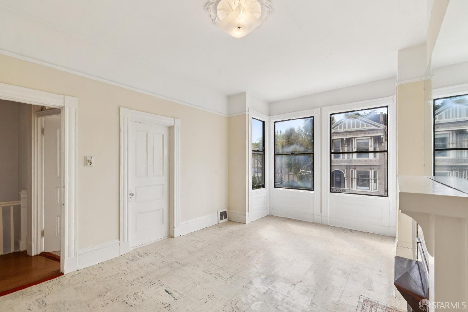 3928 Sacramento Street