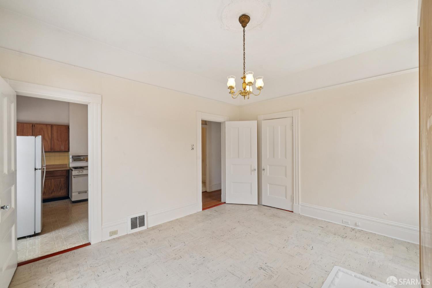 3928 Sacramento Street