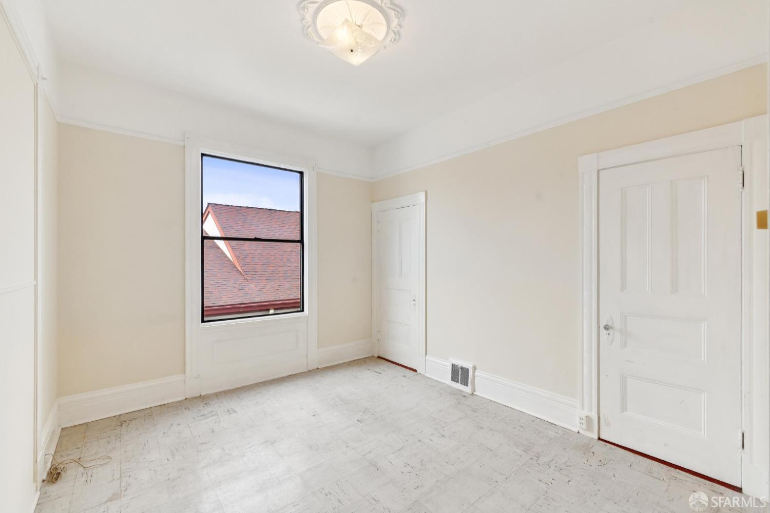 3928 Sacramento Street