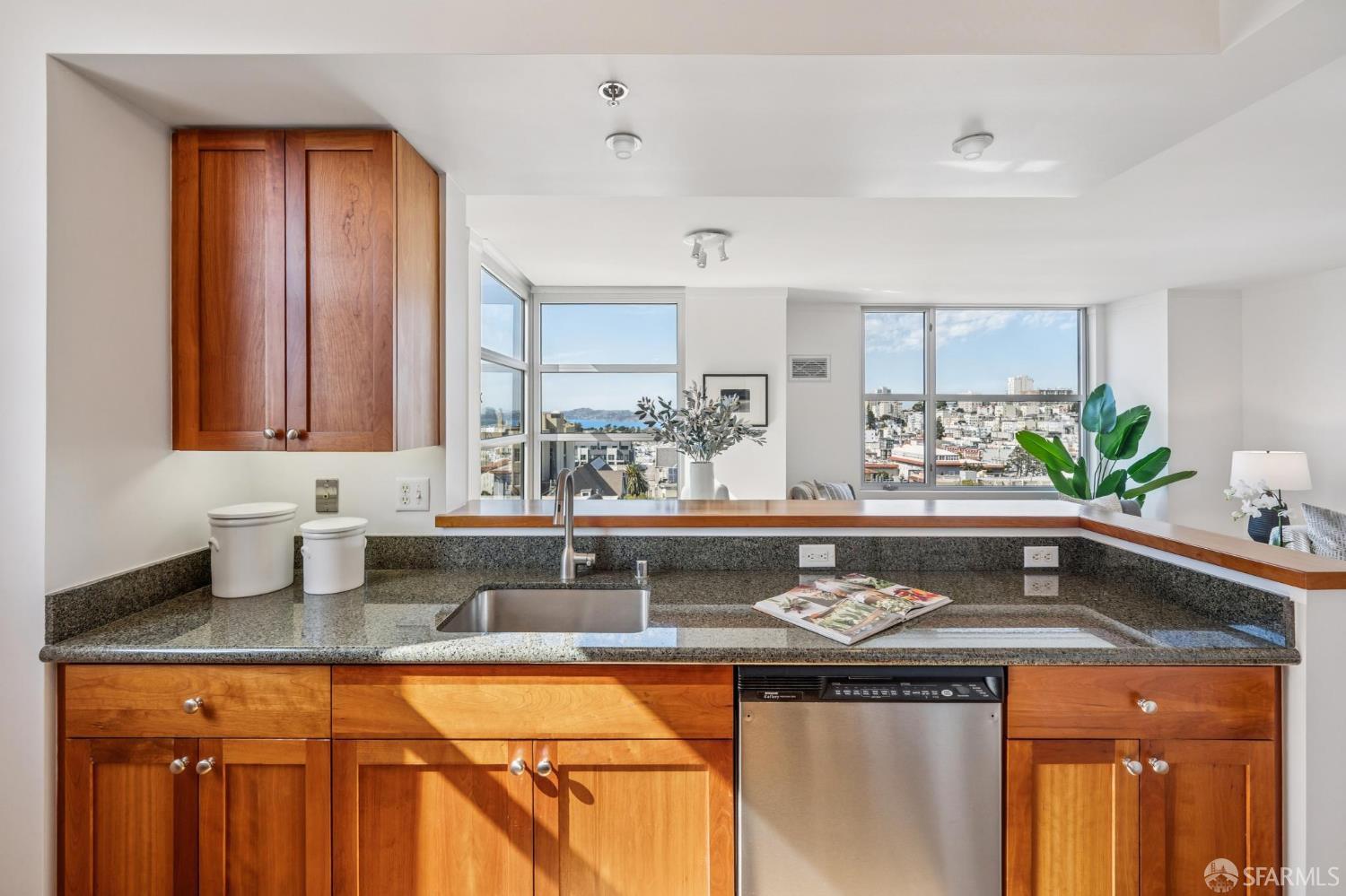 1701 Jackson Street # 806