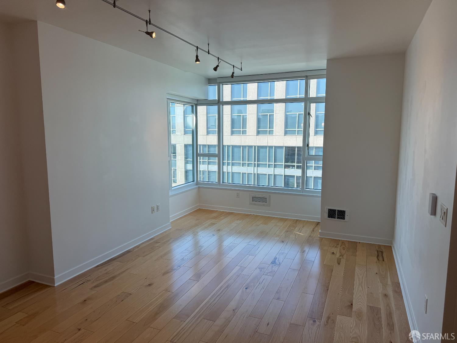 1160 Mission Street # 2303