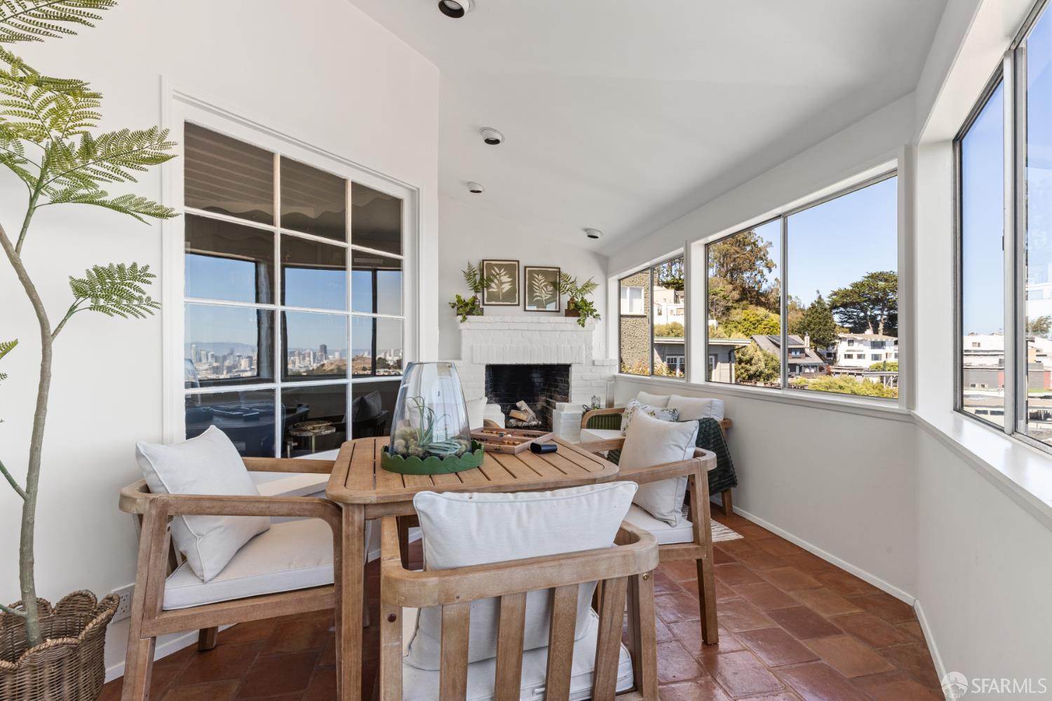 101 Graystone Terrace