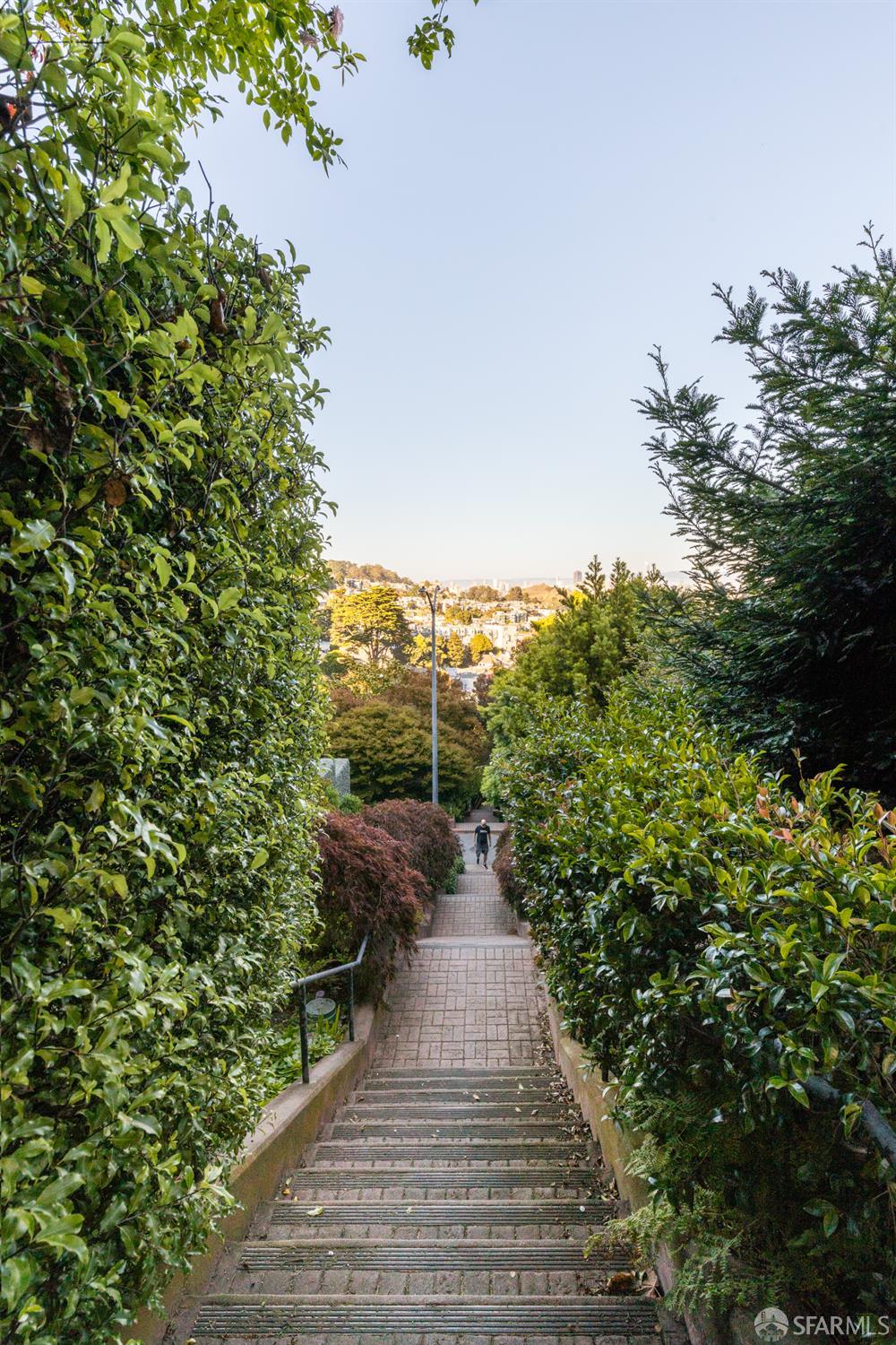 101 Graystone Terrace