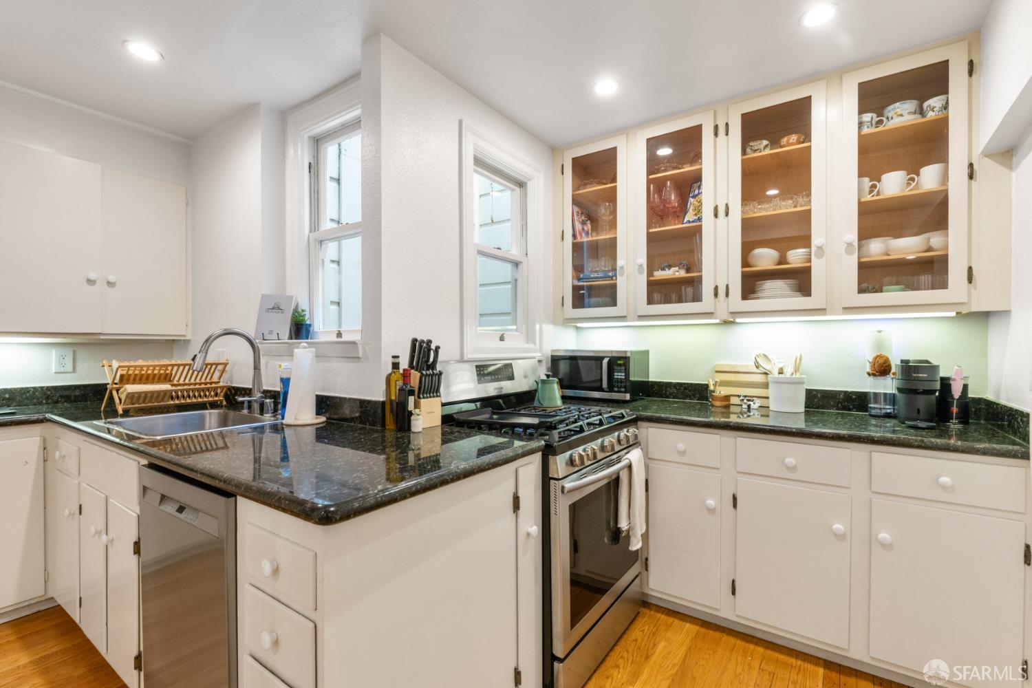 2850-2854 Jackson Street