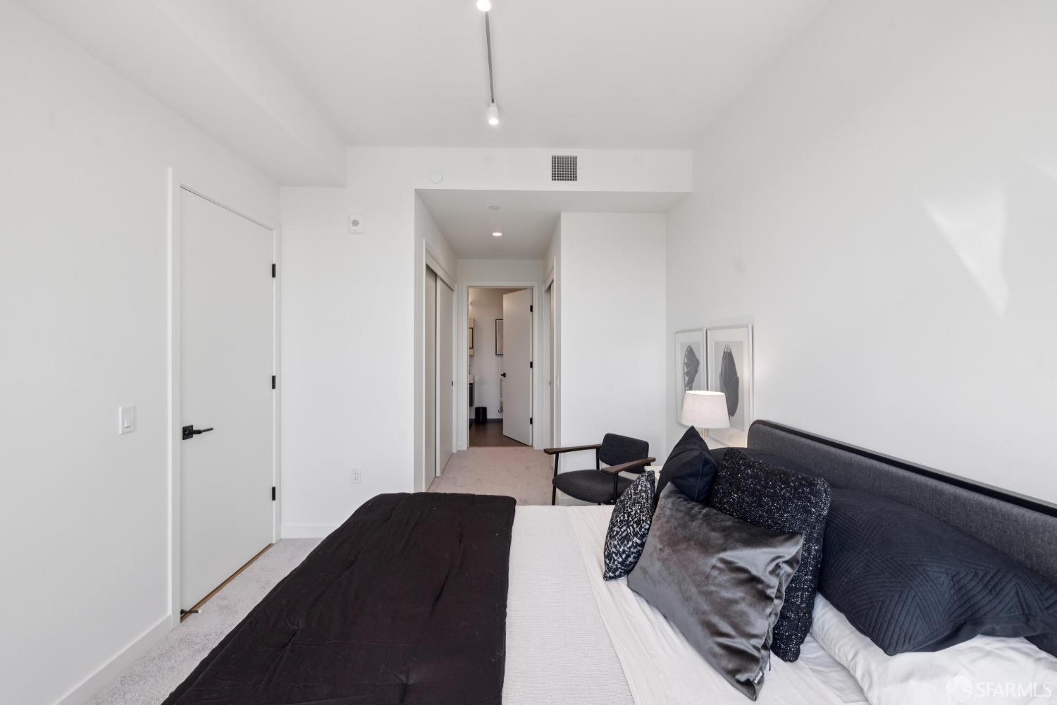 988 Harrison Street Unit: WA8