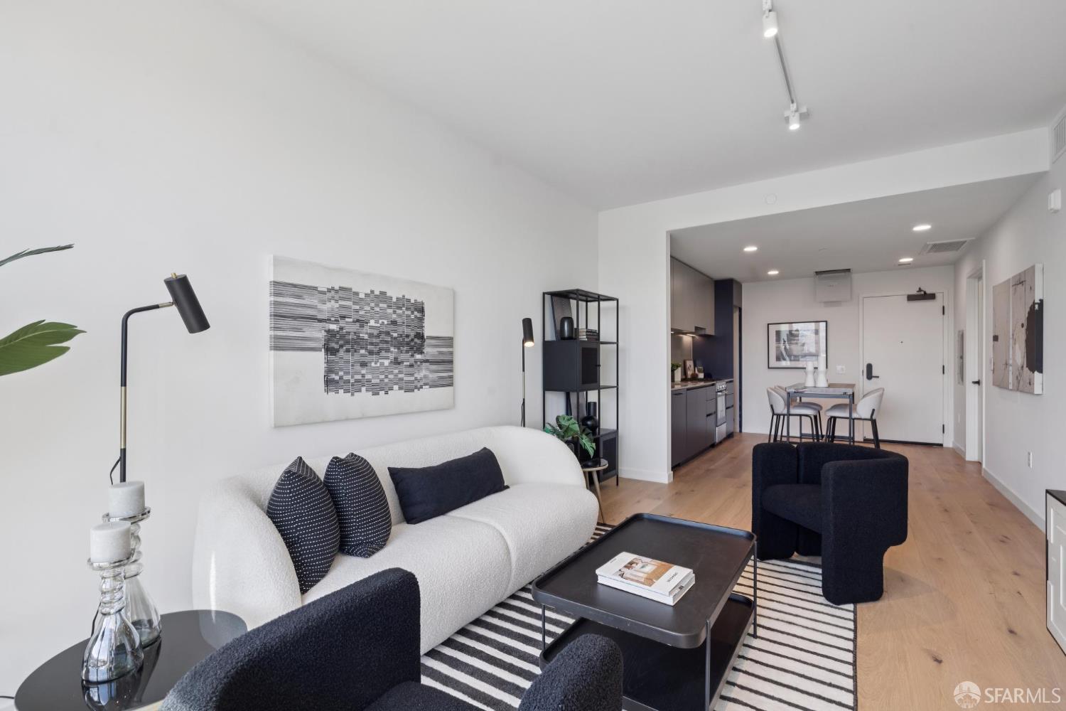988 Harrison Street Unit: WA8