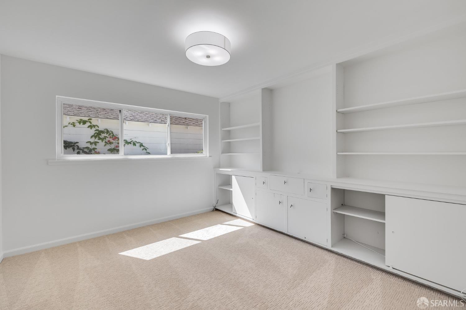 2615 Alameda De Las Pulgas